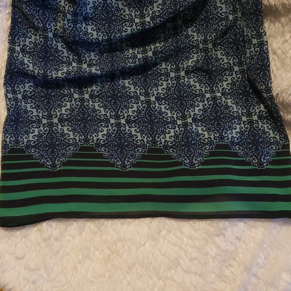 Cabi top - Picture 2 of 3